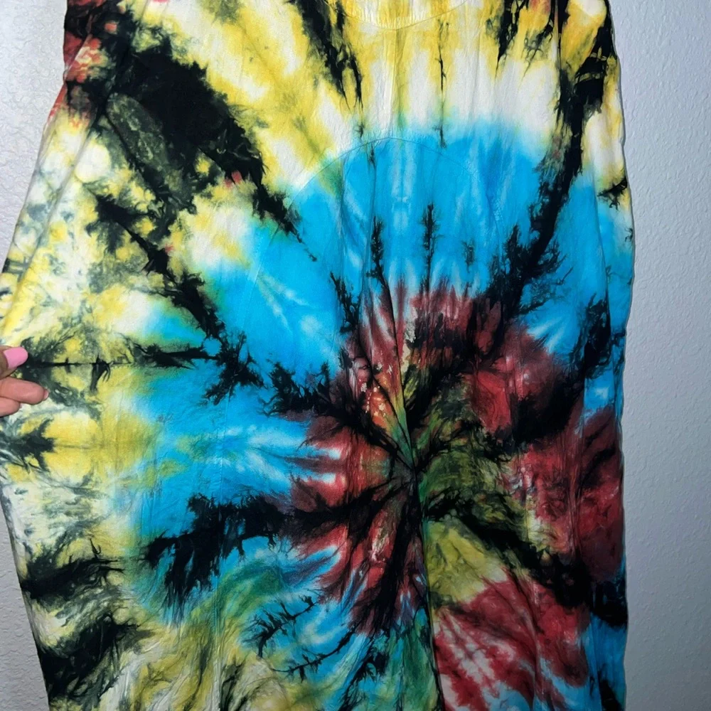 COLINE Tie-Dye Colorful Jumper Size L/XL. - Picture 11 of 13